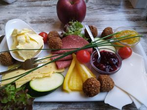 Vegan breakfast at Johann und Amalia in Neumuenster