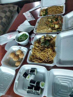 Avocado Rolls, Sesame Balls, Seaweed Salad, Hibachi Vegetables, Vegetable Fried Rice, and Vegetable Yaki Soba at Tasty Hibachi in Arkadelphia