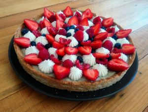 Fruits tart at Les Douceurs du Colibri in Dijon