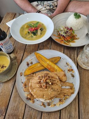Green curry, banana pancake with peanut butter at JaJa Cafe & Spice in Koh Phi Phi