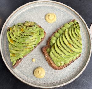 Avo on toast - vegan  at Sèves in Nancy