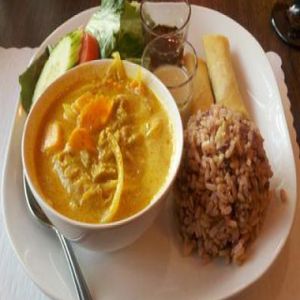 Yellow curry with seitan at Urban Vegan - Lake View in Chicago