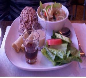 Green curry with vegan shrimp at Urban Vegan - Lake View in Chicago