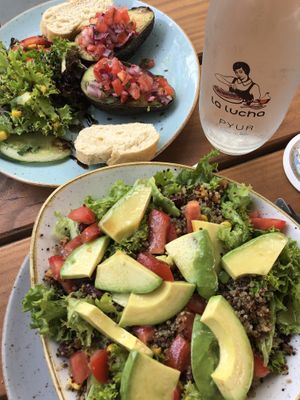 Quinoa Salat & Avocado Salat (vegan)  at La Lucha in Darmstadt
