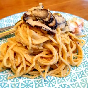 shiitake mushroom and onions sauteed in garlic oil with a soy cream pasta.  at Villa De Costes in Seoul