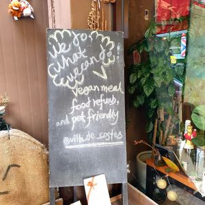 bring the pets at Villa De Costes in Seoul