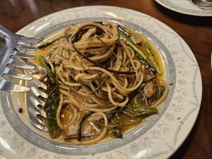 Oil pasta at Villa De Costes in Seoul