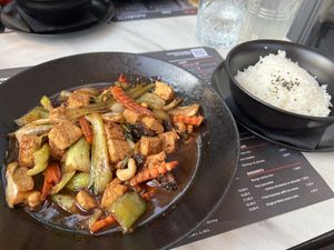Tofu store fry with cashew nuts (asked for pak Choi extra)   at ARROI Restaurant in Bled