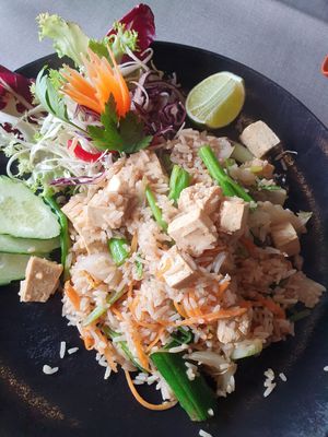 Pad Khao at ARROI Restaurant in Bled