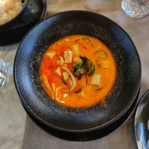 Red curry with tofu at ARROI Restaurant in Bled