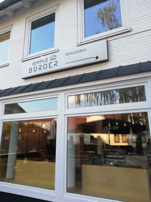 Außenansicht at Simple Burger in Verden