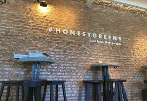 Upstairs at Honest Greens - Velázquez in Madrid