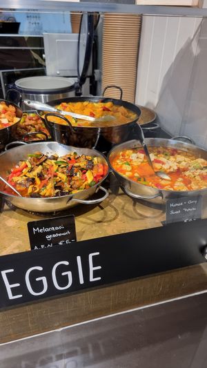  at Bowls & Pots by Maykay in Graz