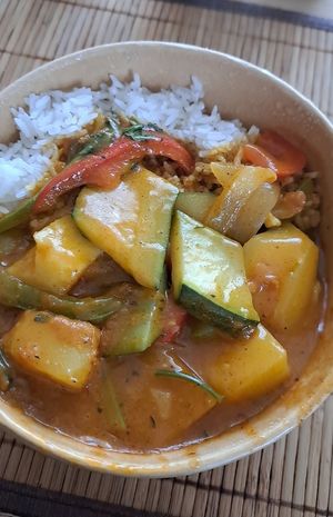 Veggie Masala von MayKay 🍛🌱 at Bowls & Pots by Maykay in Graz