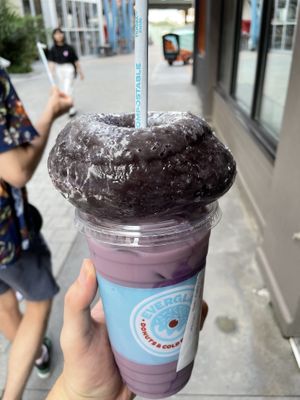 Purple topper   at Everglazed Donuts & Cold Brew in Lake Buena Vista
