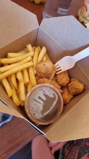 Chikn & chips at Vegan Sting in Manchester