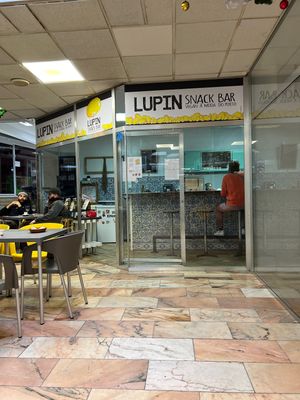 Locationn  at Lupin Snack Bar in Porto