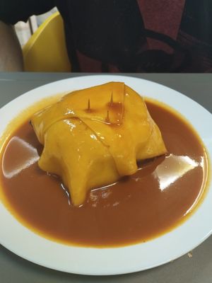  at Lupin Snack Bar in Porto