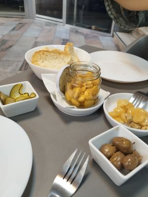  at Lupin Snack Bar in Porto