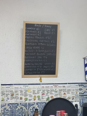  at Lupin Snack Bar in Porto