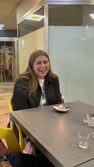 Surprise birthday delivery of THE best vegan Pastel de Nata 👌🤍  at Lupin Snack Bar in Porto