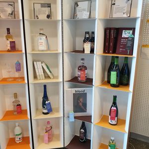 display sales at Wholesome 홀썸 in Seoul