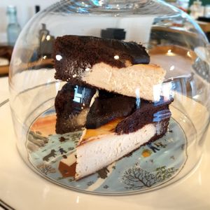 lemon cheesecake brownie at Wholesome 홀썸 in Seoul