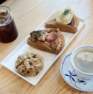 scone, quiche, tarte, coffee at Wholesome 홀썸 in Seoul