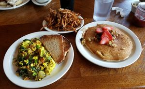 Garden scramble, hash & pancakes at Cafe Eclectic in Memphis