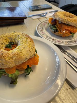   at Café Rotkehlchen - Merowingerstraße in Cologne