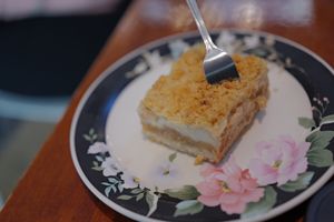 crumble at Café Rotkehlchen - Merowingerstraße in Cologne