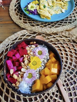 Tropical Dance smoothie bowl  #Veganuary at Nora's Cafe in Phu Quoc