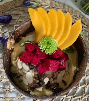 smoothie bowl   at Nora's Cafe in Phu Quoc