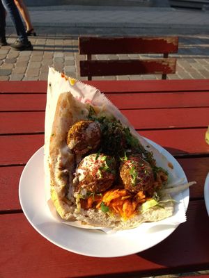 Falafel im Fladenbrot at Mediterraneo in Schwerin