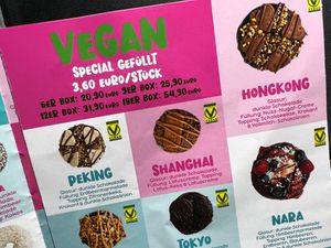 vegan donuts at TopTop Donuts in Cologne