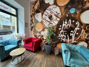 inside  at TopTop Donuts in Cologne