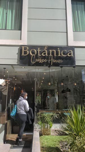 Store front at Biofilia - Botánica Coffee House in La Paz