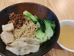 Sarawa Kolo mee  at Veggie House 一芳 - Tai Seng in Central Singapore