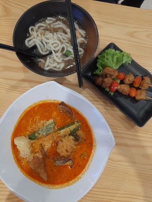 Laksa yong tau foo, udon mushroom soup & black pepper skewer at Veggie House 一芳 - Tai Seng in Central Singapore