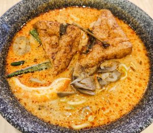 Laksa, good, recommended at Veggie House 一芳 - Tai Seng in Central Singapore