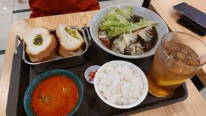  at Veggie House 一芳 - Tai Seng in Central Singapore