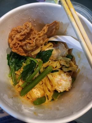 Mee-pok, dry. With chilli added, and a serve of my requested extra veg. at Veggie House 一芳 - Tai Seng in Central Singapore