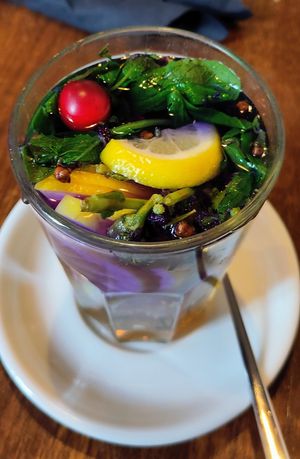 Minztee mit Gewürzen at Stacja Sopot in Sopot