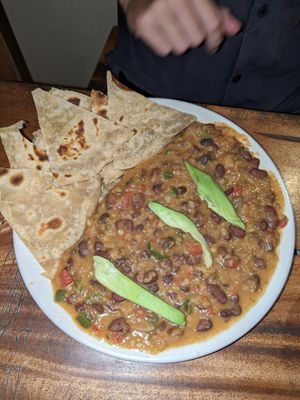 Chilli sin carne at The Plants in Zanzibar