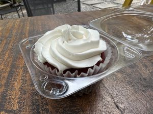 Velvet cupcake 🧁😋  at Veggie Campus in Kingston
