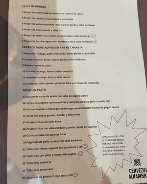 Las opciones veganas tienen la carita😄sonriente at La Peke in Granada