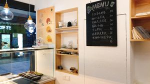 Coffee and tea at 素生麦 - Vegan Bakery in Suzhou