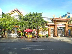 Their view on day #Veganuary at Bánh Mì Chay - Nguyên Chi - Food Stall in Da Nang