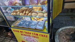  at Bánh Mì Chay - Nguyên Chi - Food Stall in Da Nang