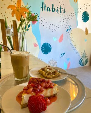 Helathy dessert Cheesecake and Apple crumble   at Habits in Holbox